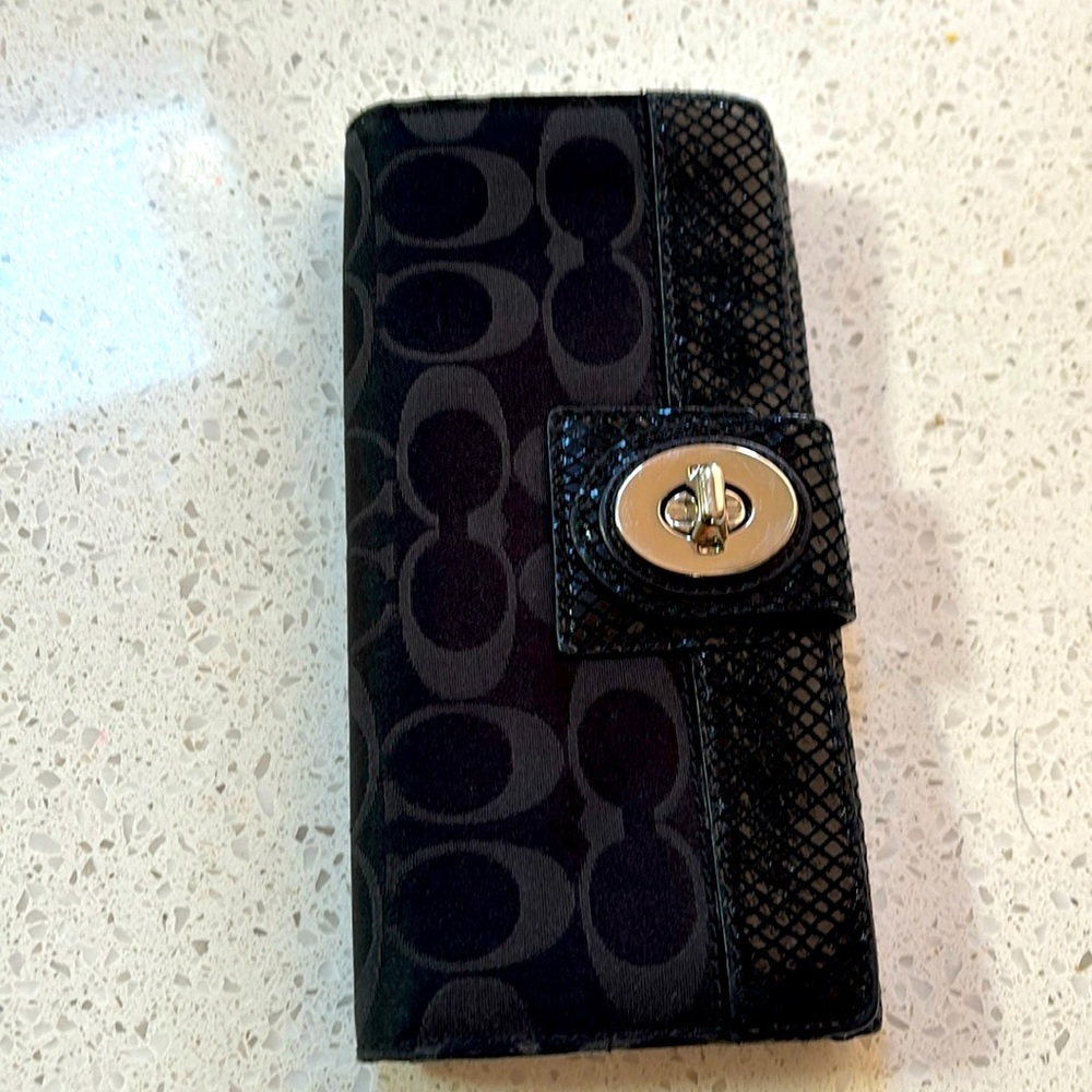 Coach Signature Black Canvas Snakeskin Printed Turn Lock Checkbook Bifold Wallet